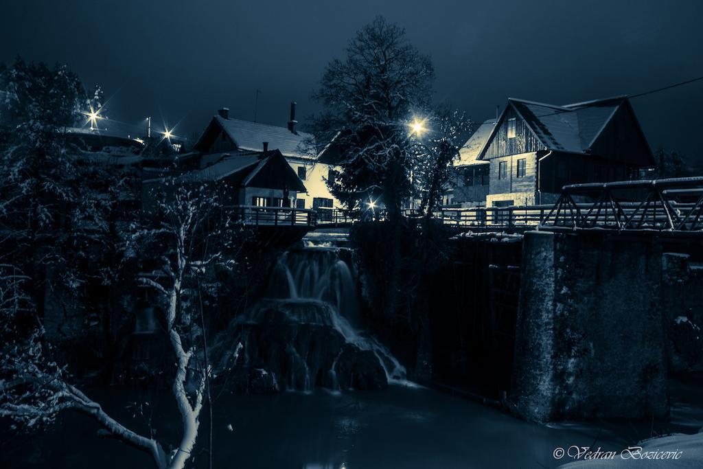 Restaurant Rooms Pino Slunj Bagian luar foto