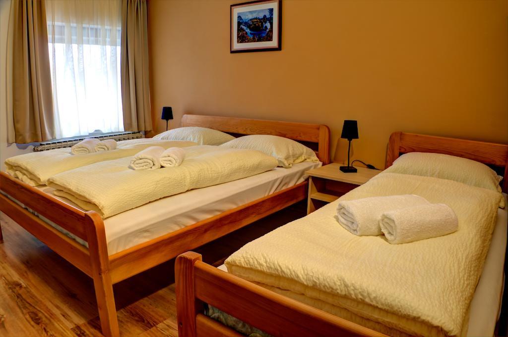 Restaurant Rooms Pino Slunj Bagian luar foto